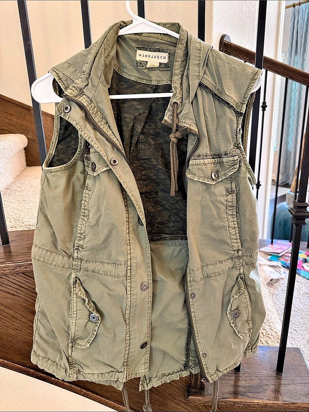 Marina & Me Utility Vest in Green Size Small Like New